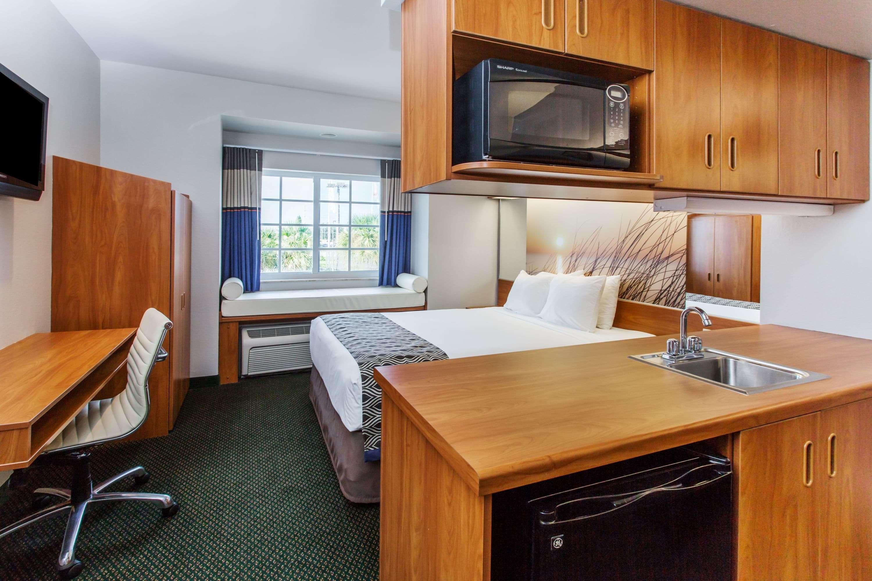 Microtel Inn & Suites By Wyndham Port Charlotte Punta Gorda Zewnętrze zdjęcie